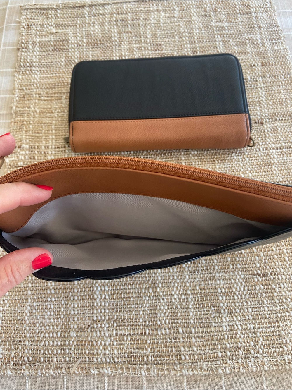 Thirty-one bundle - All about the Benjamin wallet and matching tapered pouch - Picture 10 of 12